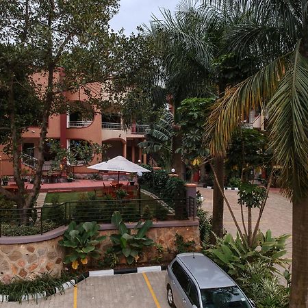 Excelsis Garden Hotels - Kampala Bagian luar foto
