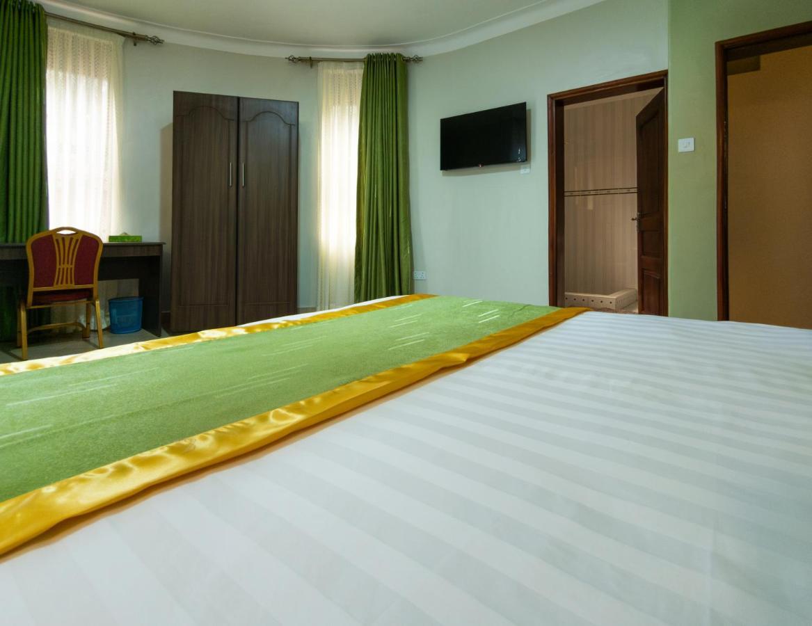 Excelsis Garden Hotels - Kampala Bagian luar foto