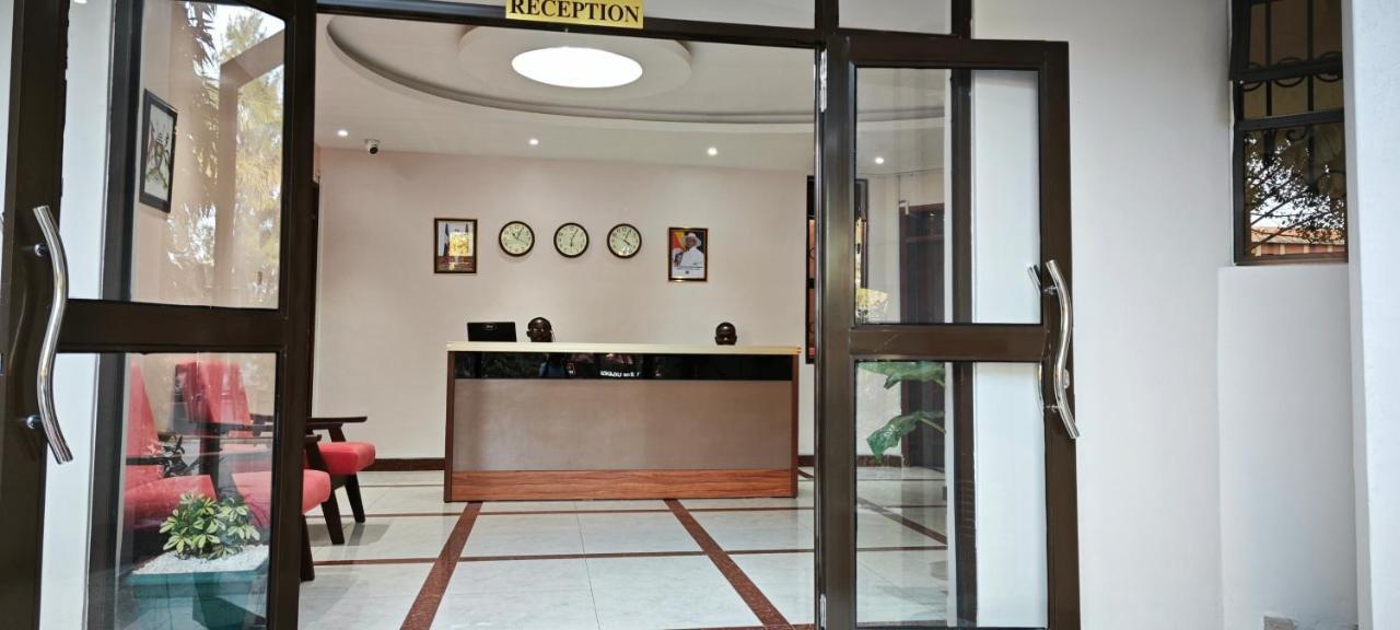 Excelsis Garden Hotels - Kampala Bagian luar foto