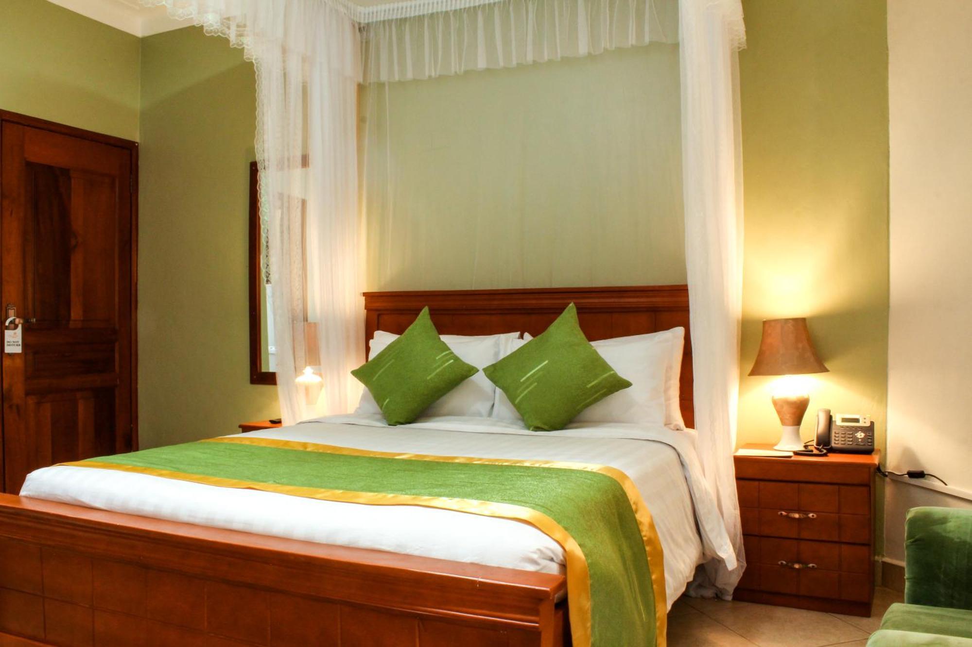 Excelsis Garden Hotels - Kampala Bagian luar foto