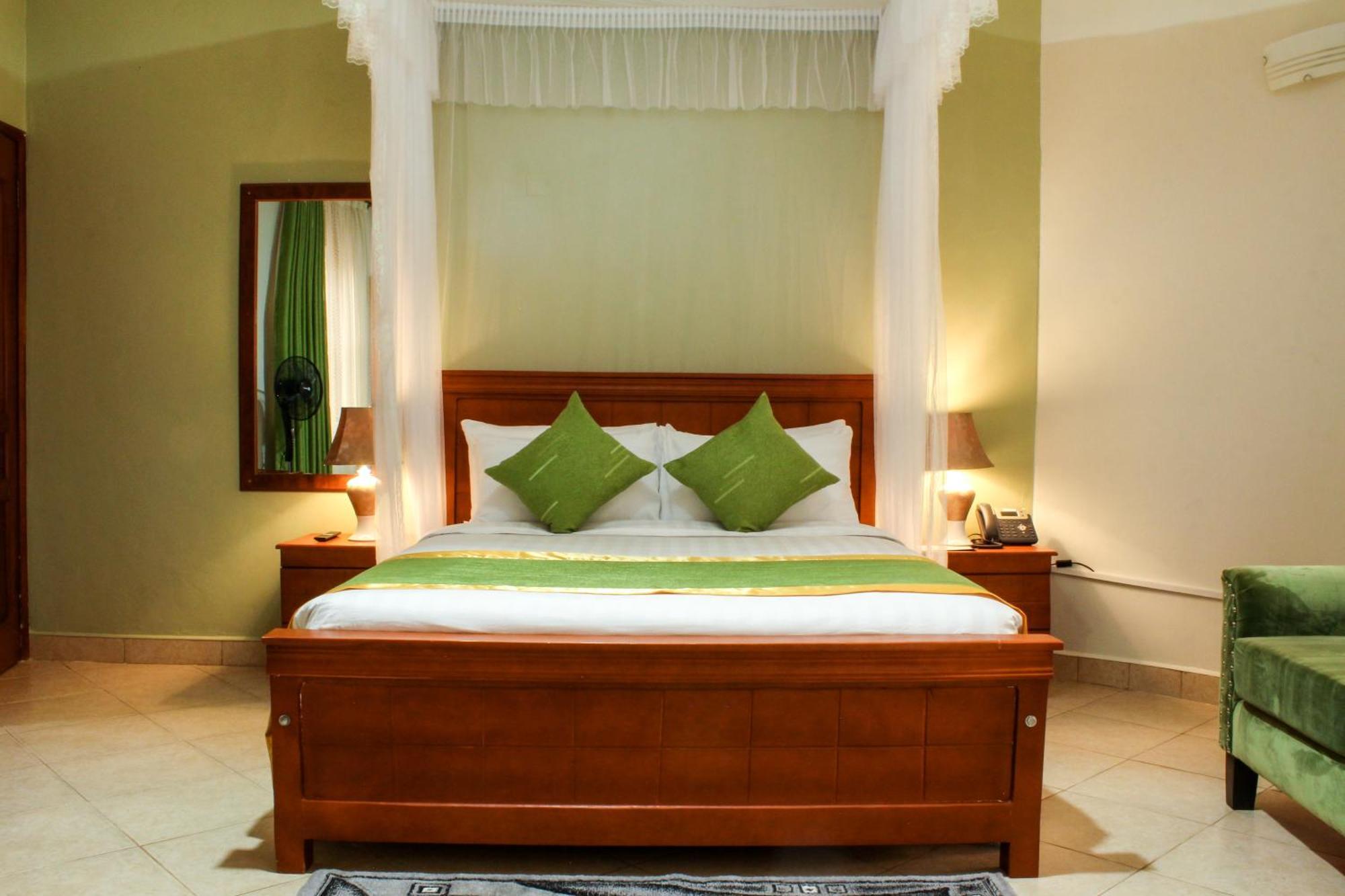 Excelsis Garden Hotels - Kampala Bagian luar foto